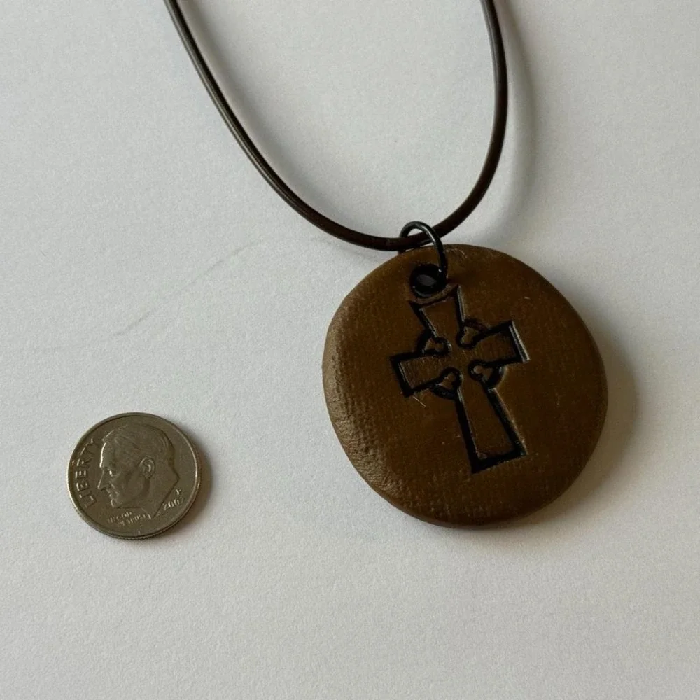 Unisex Cross Design on Brown Resin Handmade‎ Pendant Necklace